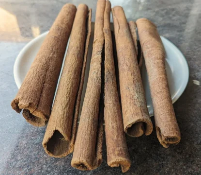 cinnamon-sticks-dalchini-1000x1000